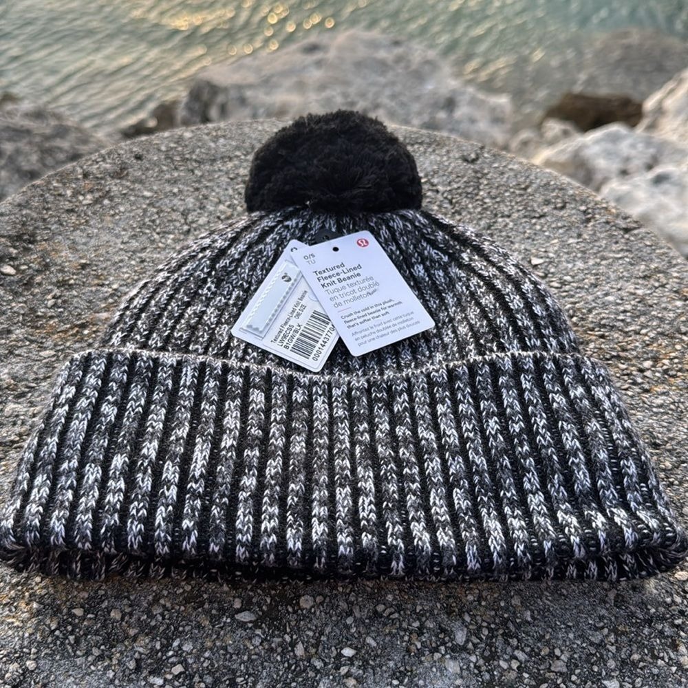 Lululemon Textured Fleece Lined Knit Beanie Black Grey White NWT Winter Hat ✨